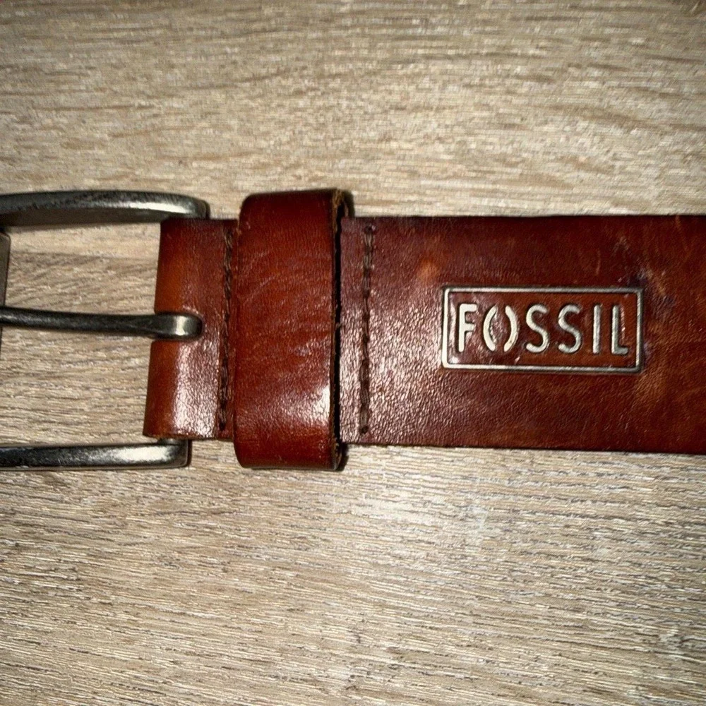 Vintage men's Fossil Leather Belt 34